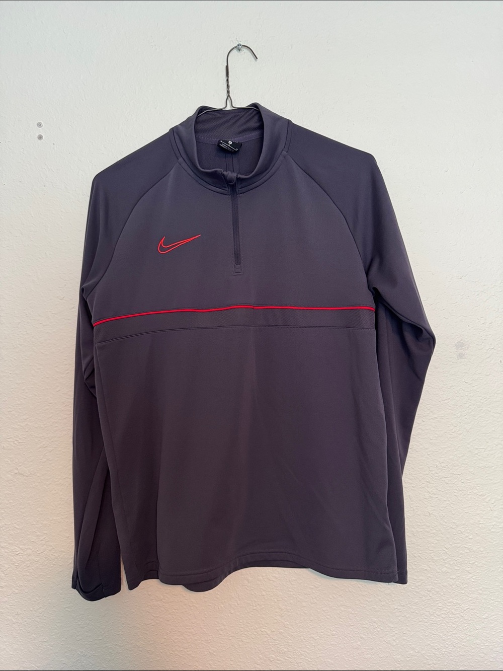 Nike Men’s Pullover